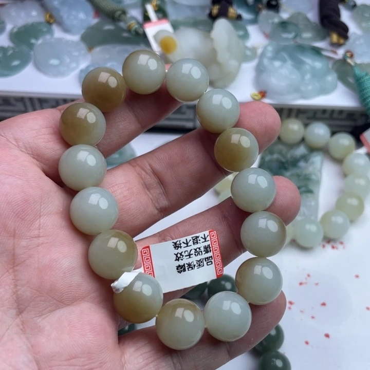 ᝰ***ᝰ颈饰未镶嵌和田玉挂件
