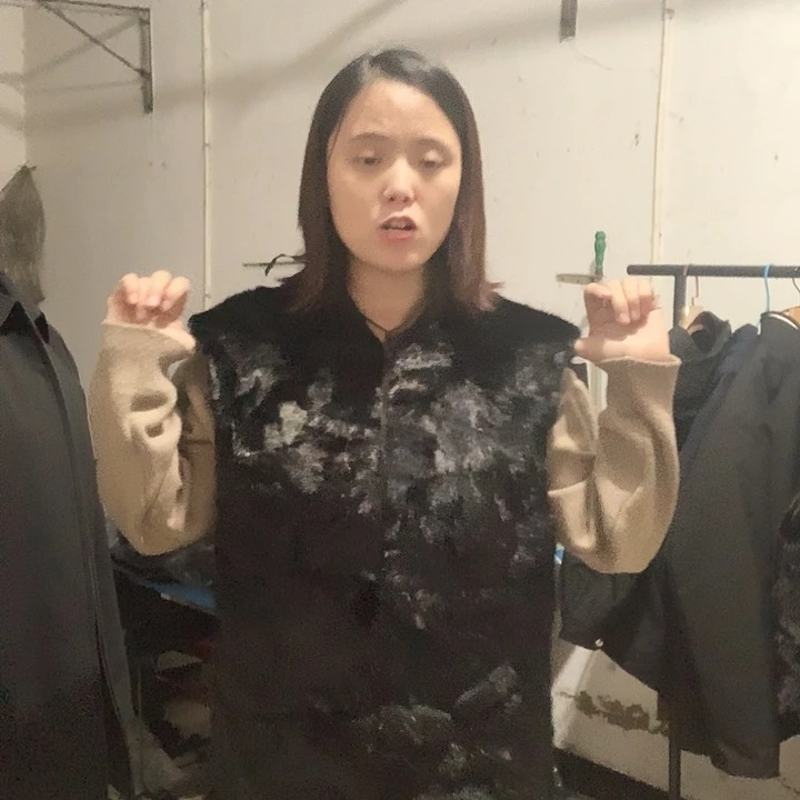 水貂拼皮马甲120斤以内拍