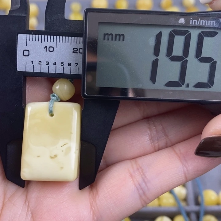 琥珀裸石未镶嵌琥珀蜜蜡2