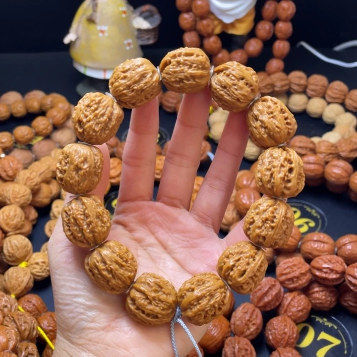 文玩核桃手串方墩粗筋