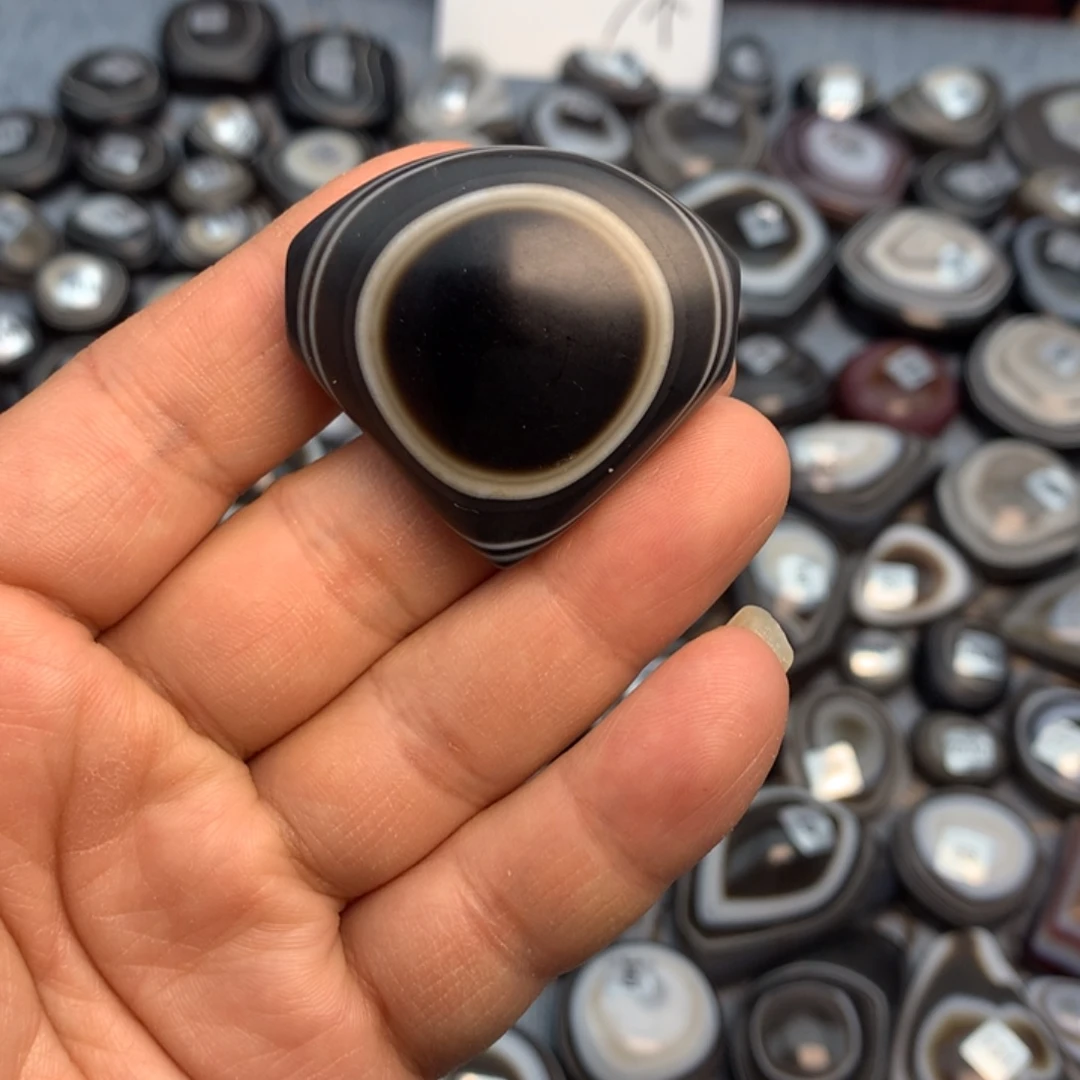 欢***主玛瑙/玉髓散珠缠丝玛瑙