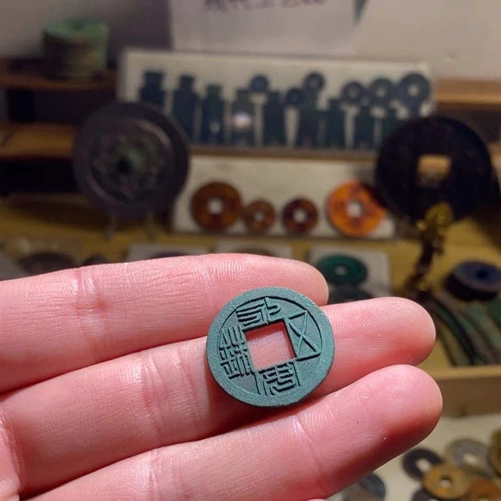 独***洒铜现代仿制工艺品