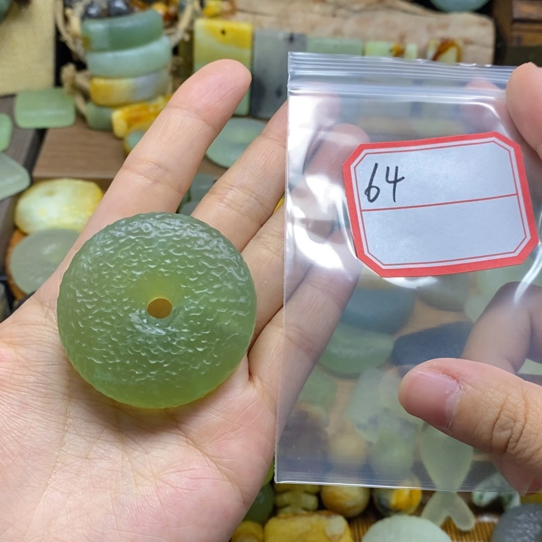 未镶嵌蛇纹石玉颈饰大*