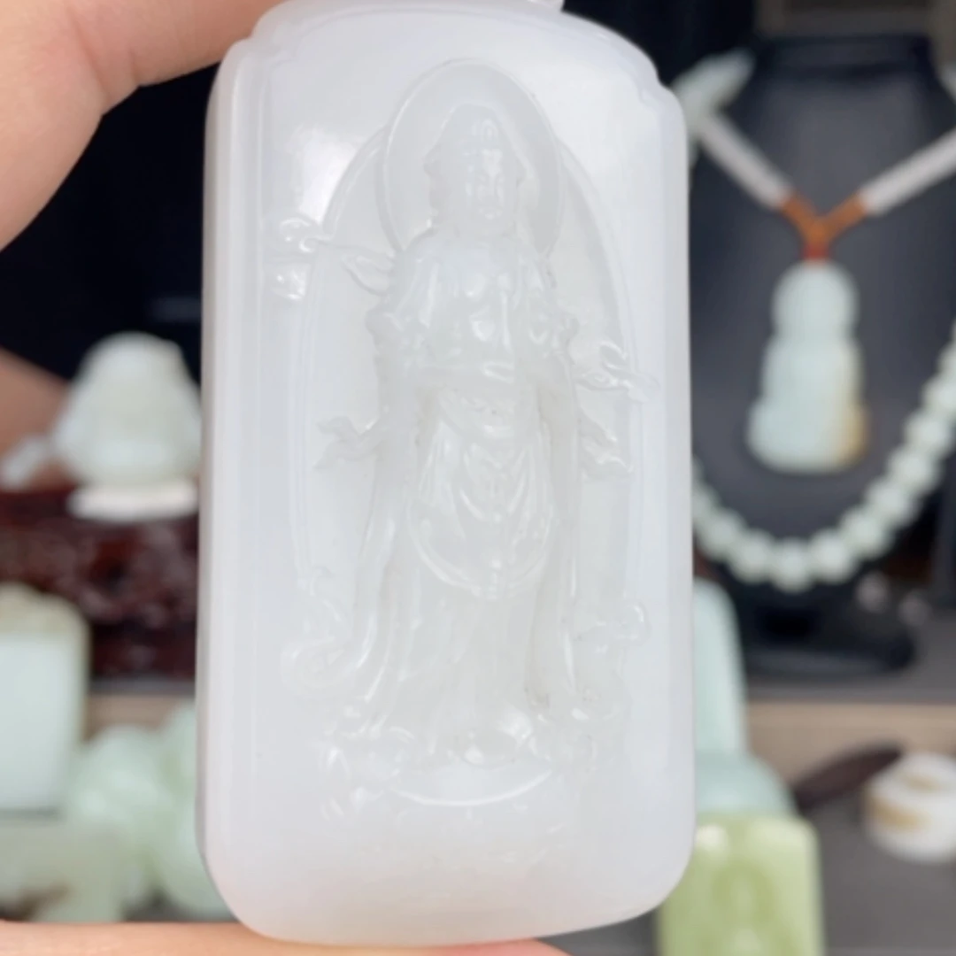 【闪购商品】颈饰未镶嵌和田玉