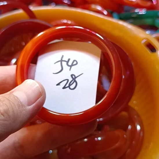 手镯玛瑙/玉髓未镶嵌