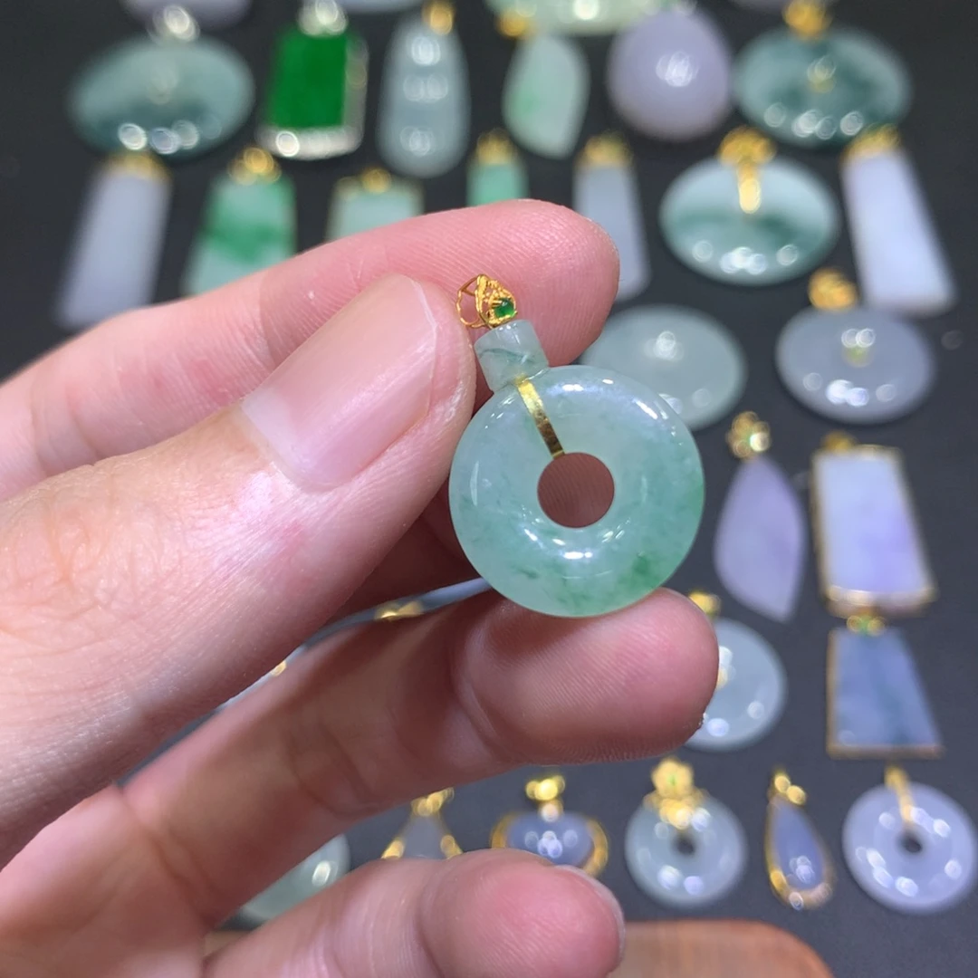 翡翠18K金镶嵌吊坠(不含链)