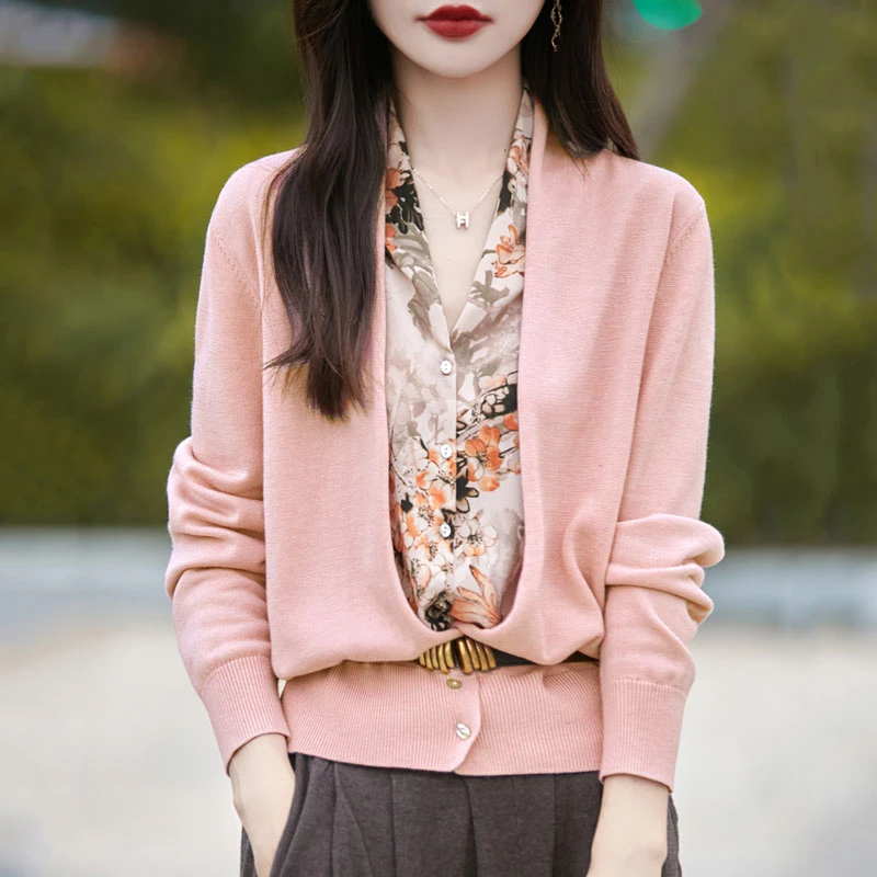 温柔复古风V领针织开衫女春秋新款撞色假两件上衣薄款毛衣外套