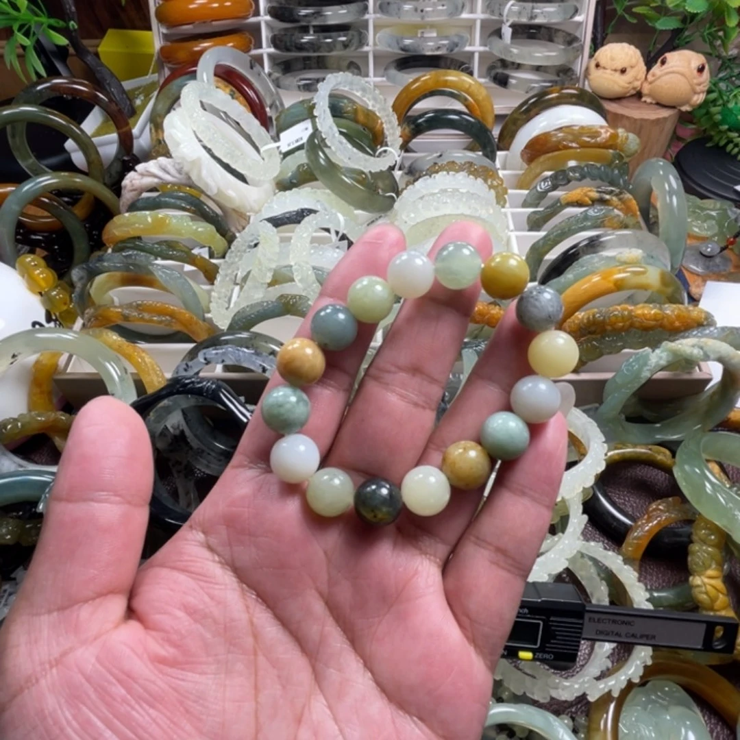 未镶嵌蛇纹石玉手链