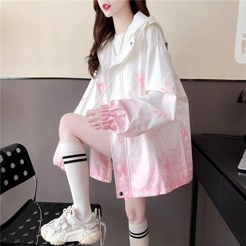 设计感渐变色风衣女外套2025新款洋气百搭休闲运动学生冲锋衣女潮
