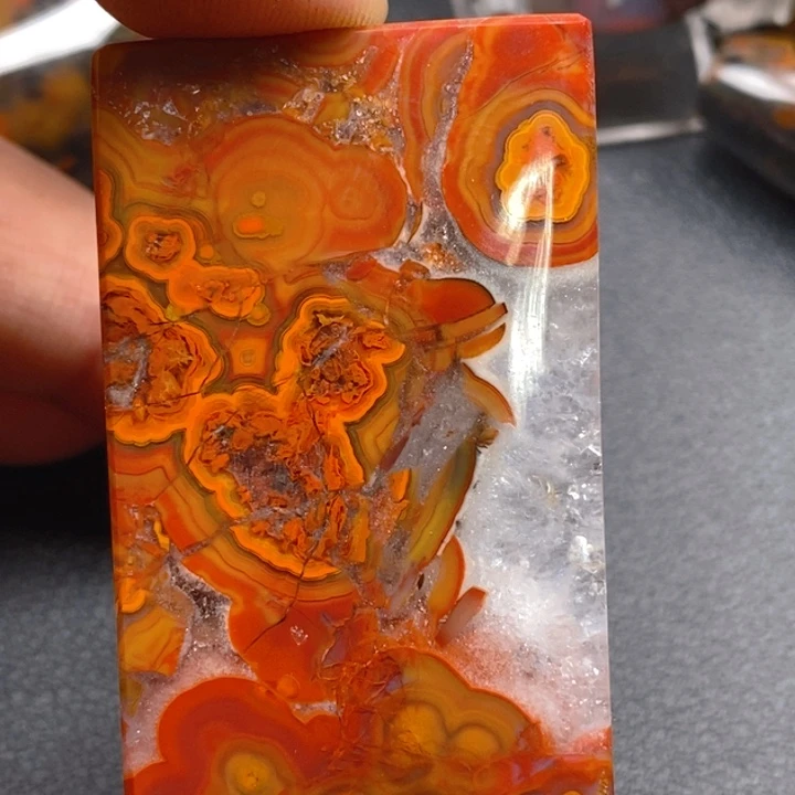 玛瑙/玉髓颈饰未镶嵌玉**瑕