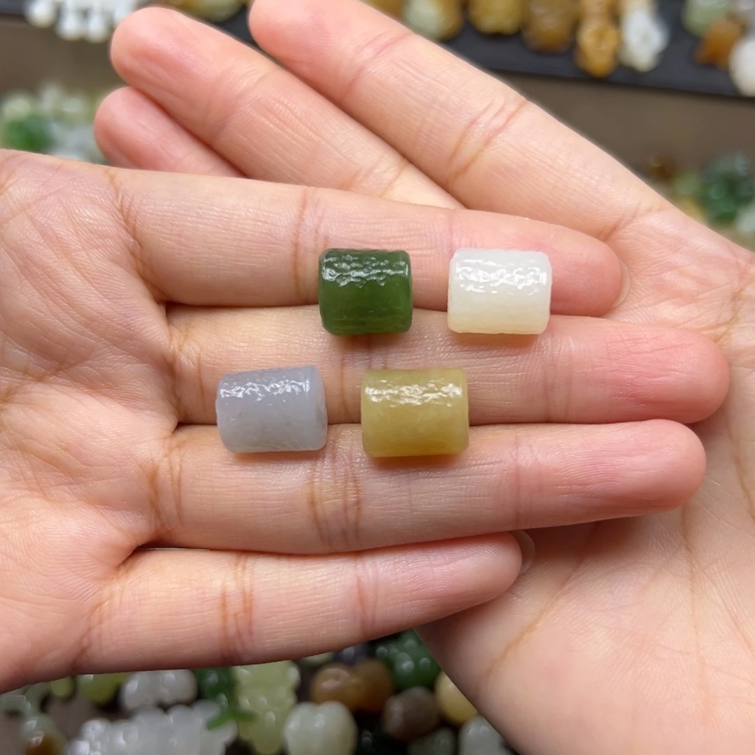 和田玉未镶嵌颈饰98一个多样性发其一