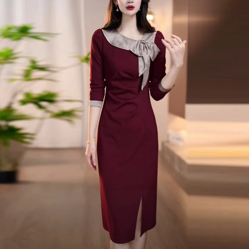 棉感精纺2025秋季新款长袖高级感酒红色气质显瘦优雅轻奢连衣裙子
