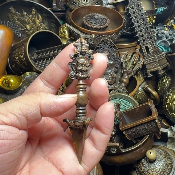 铜器摆件收收藏藏