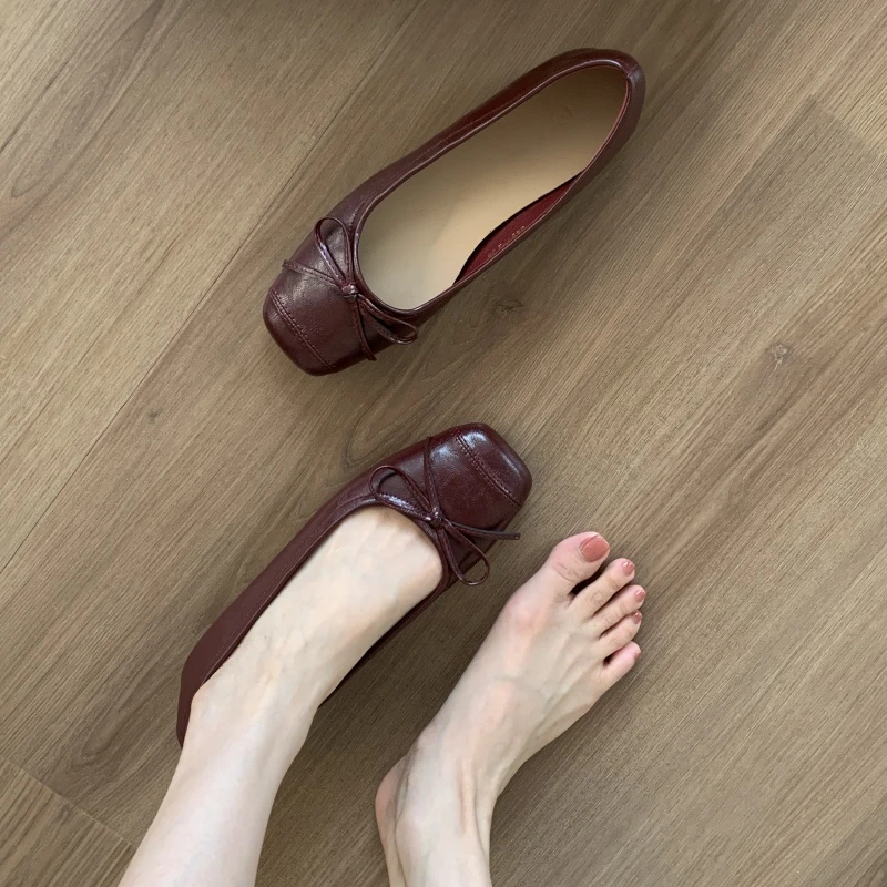 法式晚晚风单鞋女2024年新款秋季平底蝴蝶结浅口软皮奶奶鞋豆豆鞋