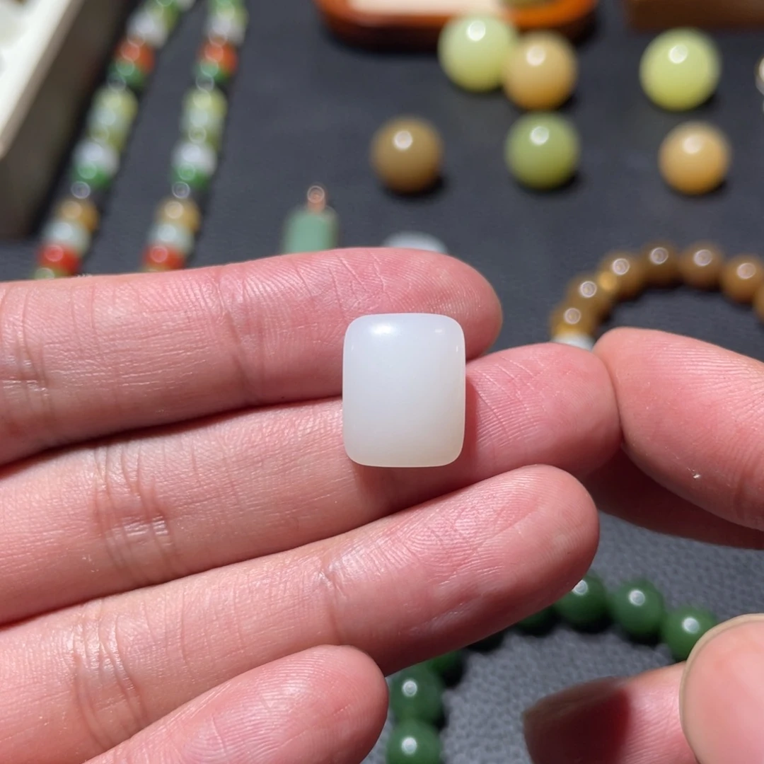 和田玉未镶嵌吊坠(不含链)