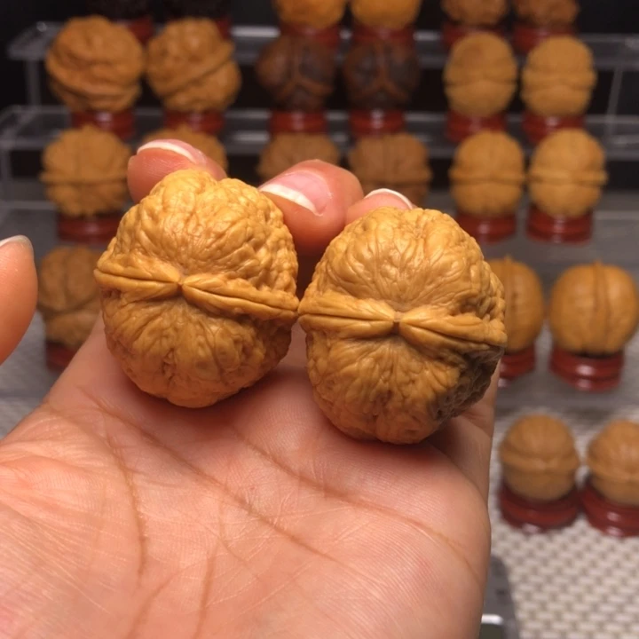 文玩核桃把件18平头蟾