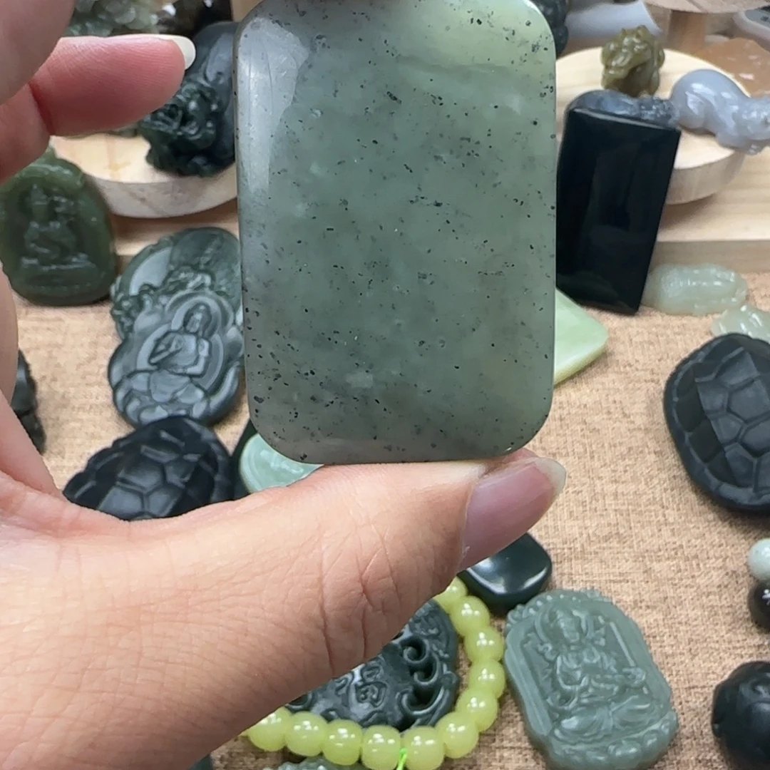 和田玉未镶嵌挂件