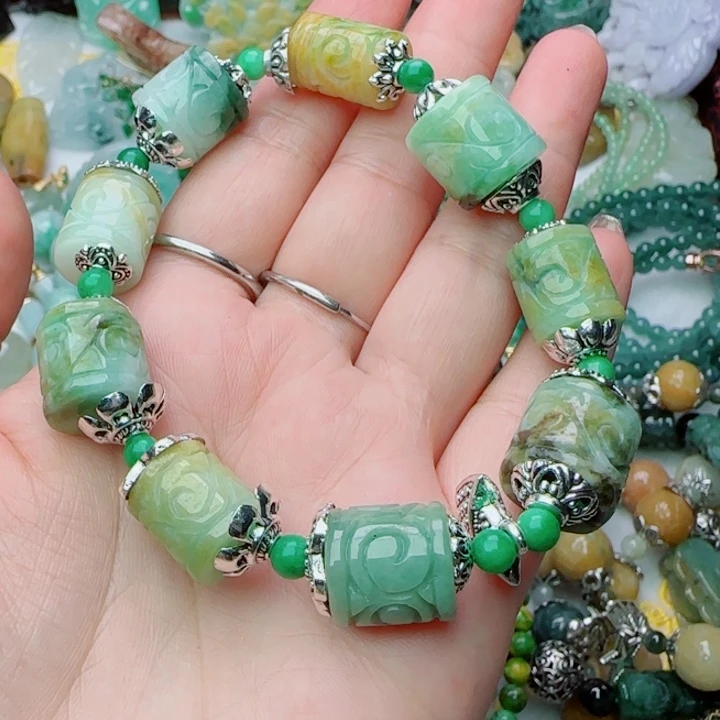 翡翠未镶嵌颈饰蓝*蝶天然A货