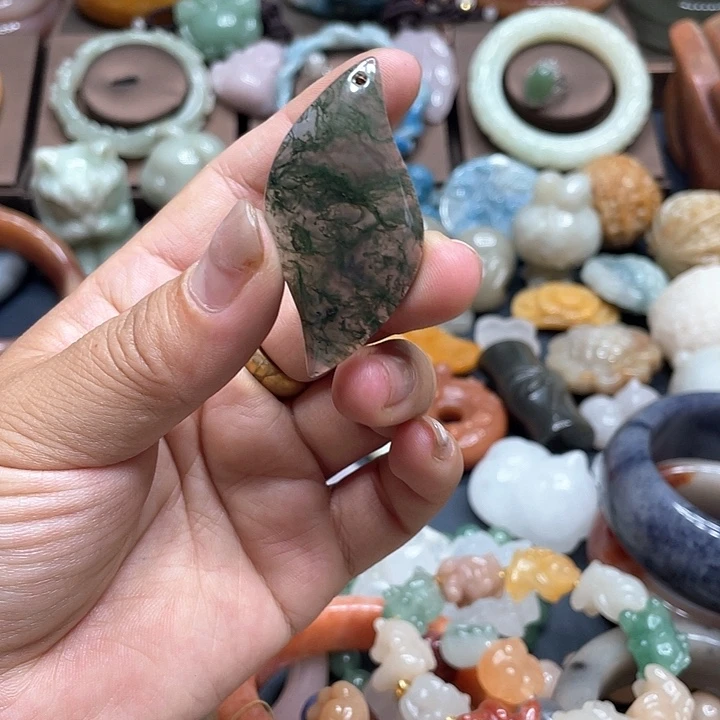 石英质玉手镯合金