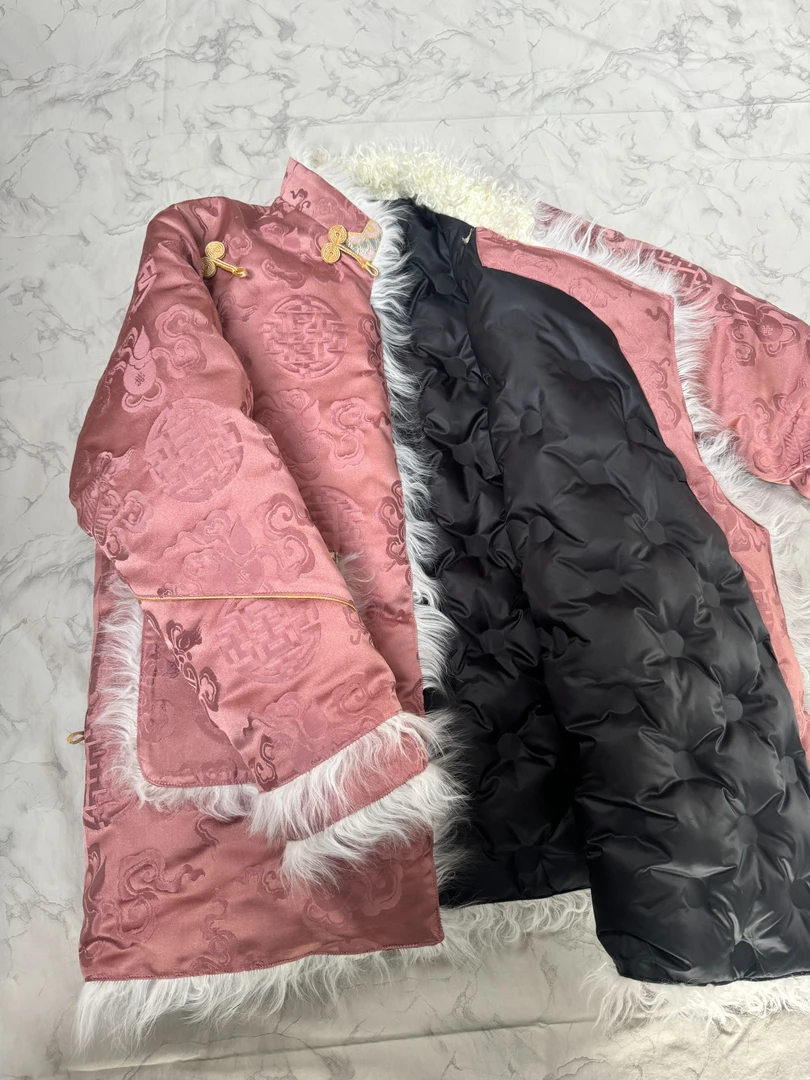 拉姆郎卓 | 2024冬季 藏式香槟黑金擦热传统高级简约保暖显瘦外套