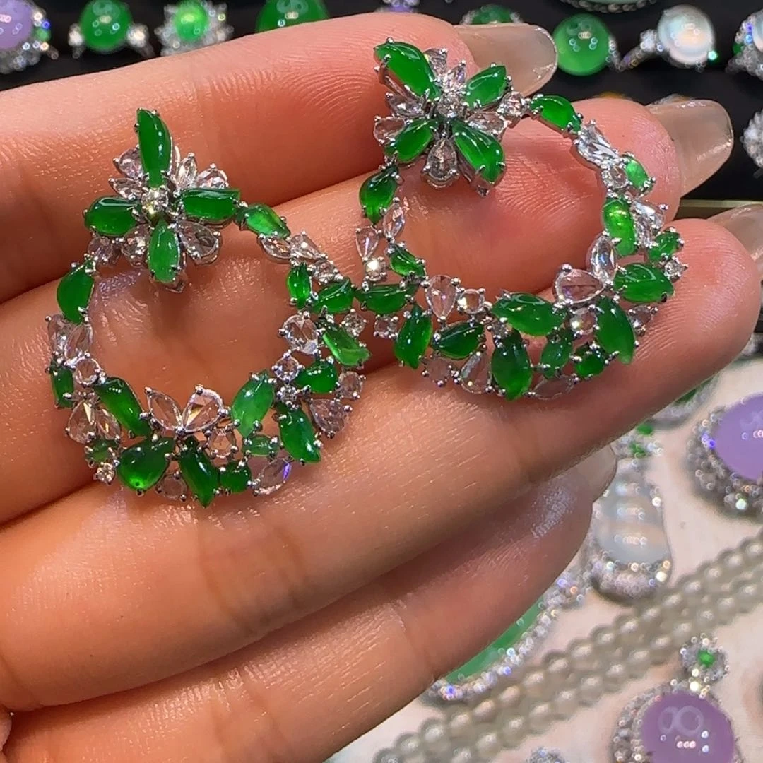 翡翠18K金镶嵌耳饰