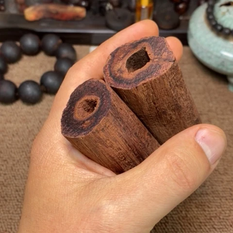 木B39降真香紫棋虫漏手把件发其一