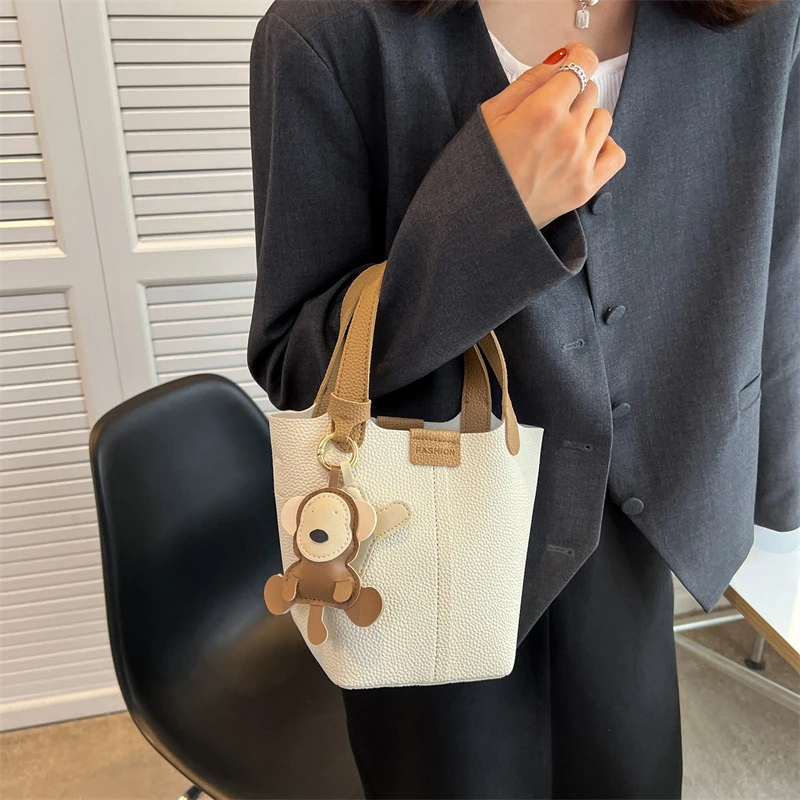 跨境2025夏季新款单肩包时尚简约外出斜挎包大容量质感手提水桶包