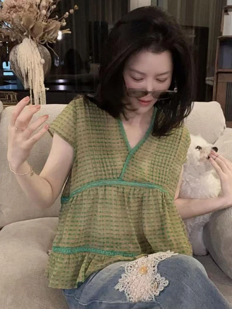 夏季超好看独特漂亮高级感小众不撞衫上衣减龄轻奢绿色格纹衬衫女