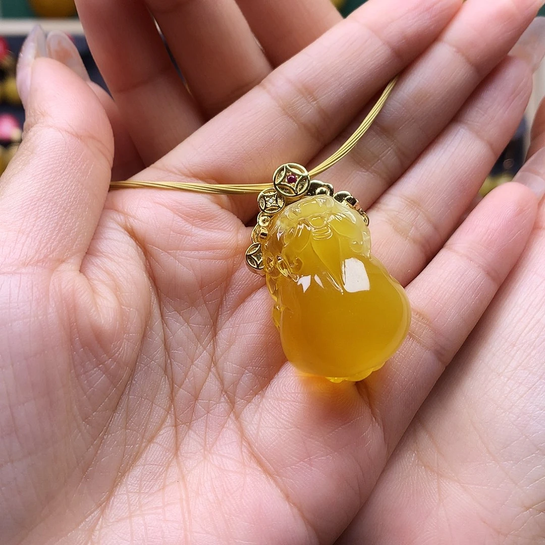 蜜蜡银S925镶嵌颈饰吊坠