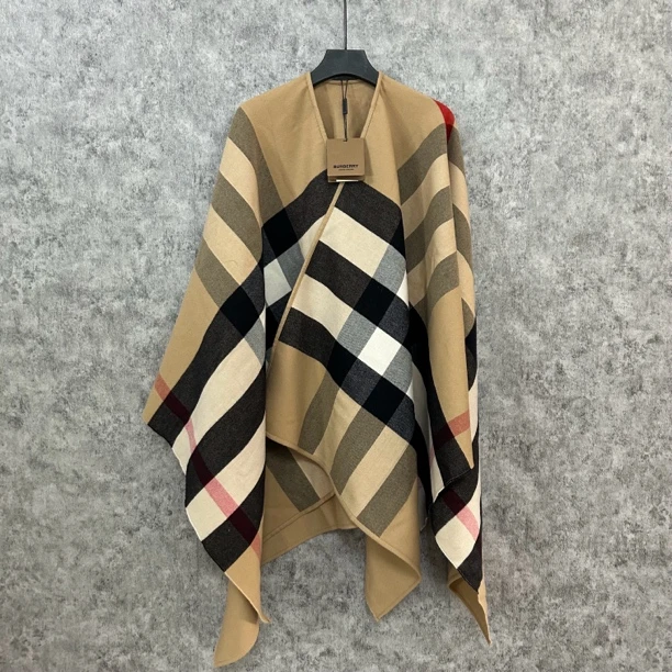未使用 BURBERRY/博柏利 Burberry格纹披肩