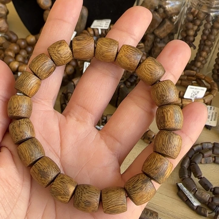 沉香手串陆河多样性发货一条卡11-12克