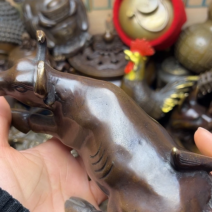 铜器摆件老王直播间