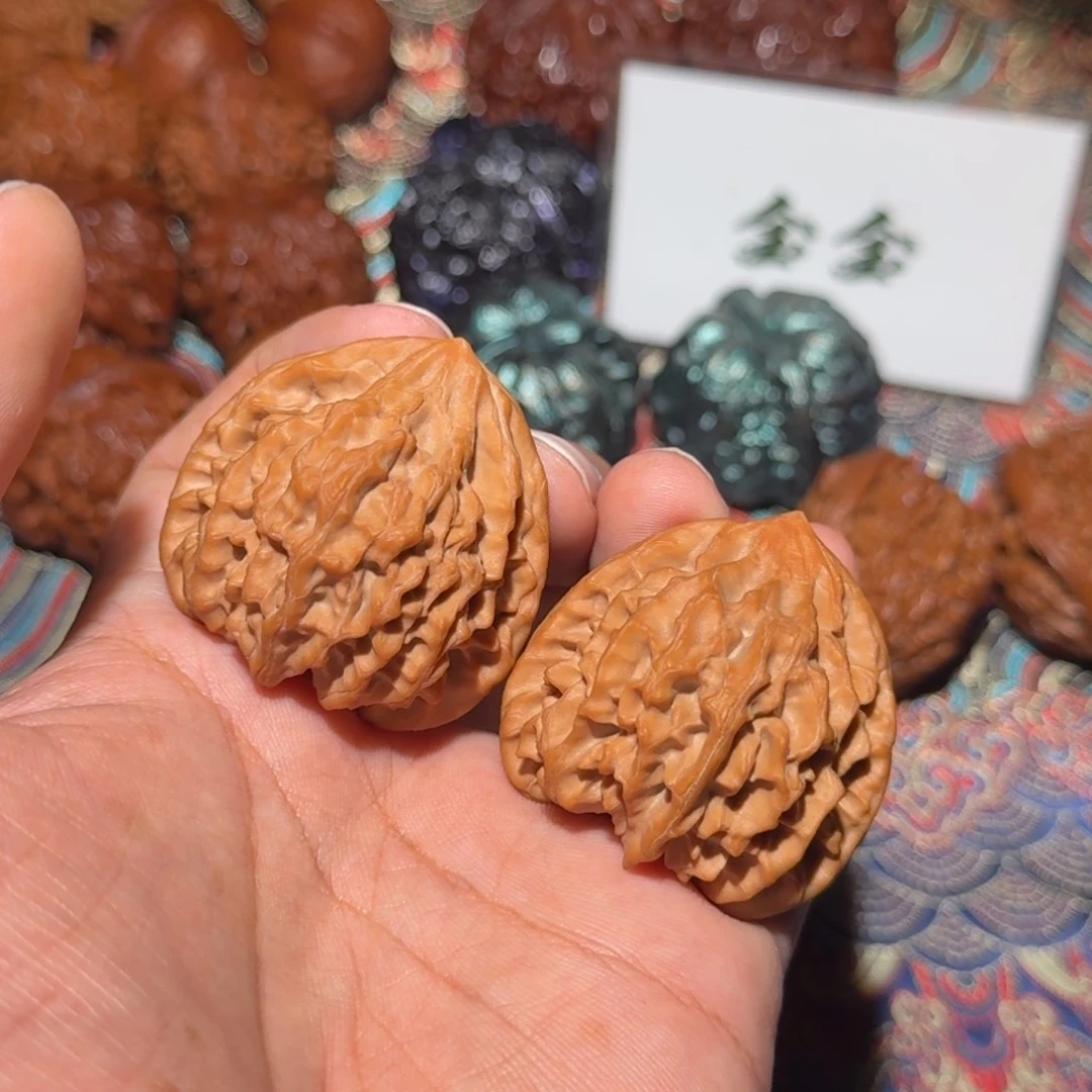 核桃把件1594龙门涧，尺寸39.5