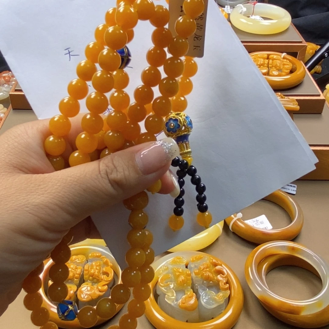 j***a未镶嵌石英质玉（黄龙玉）手链H