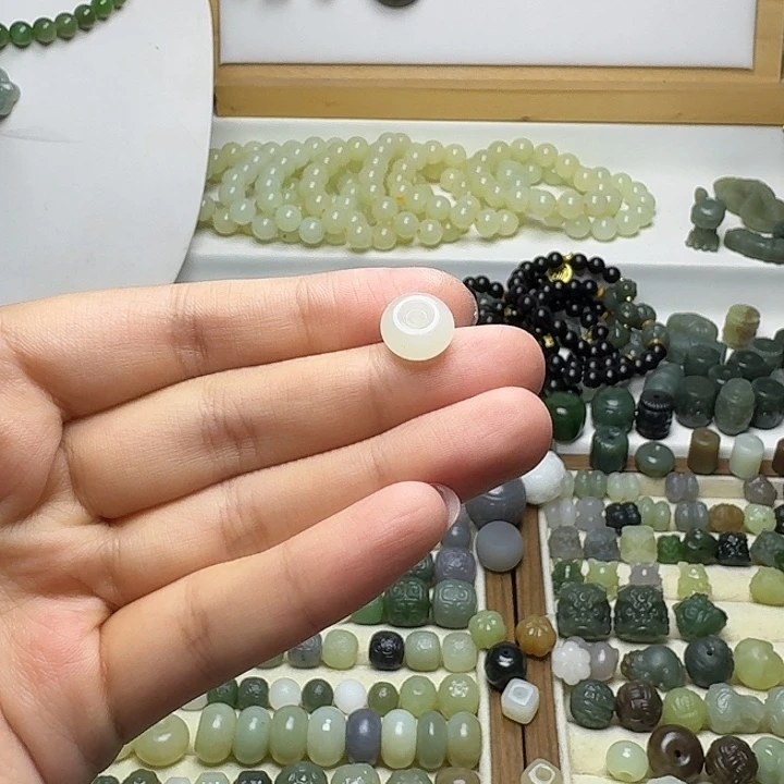 鱼***啊和田玉未镶嵌珠宝半成品