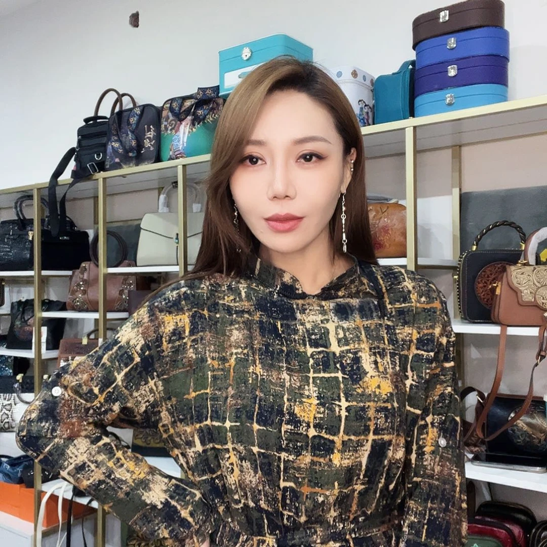 挂脖款蒙古元素连衣裙