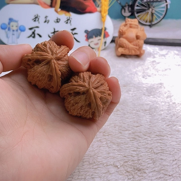 把件文玩核桃济****援三棱