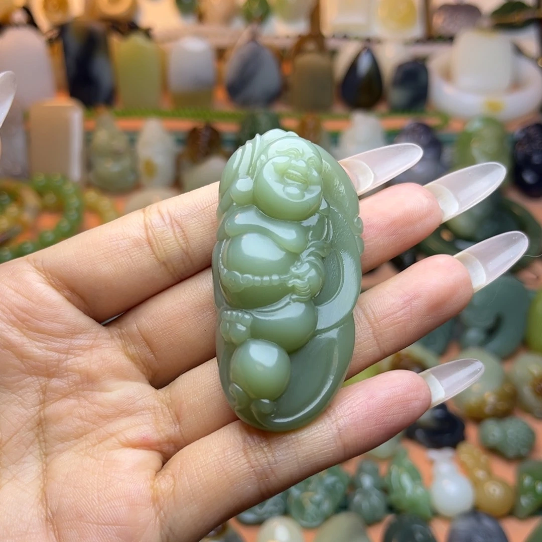 颈饰未镶嵌和田玉苏*乐