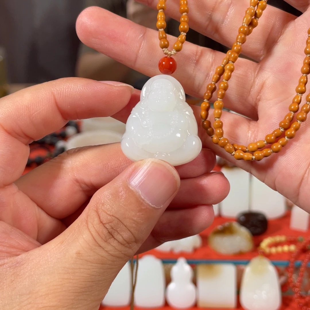 和田玉未镶嵌颈饰