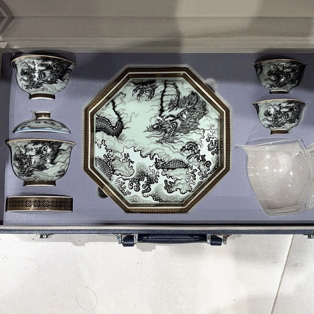 瓷片景德镇瓷器精品陈列