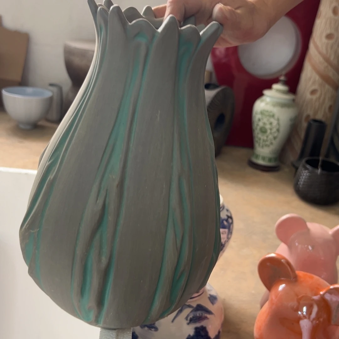 微瑕青花瓷器值得厚爱