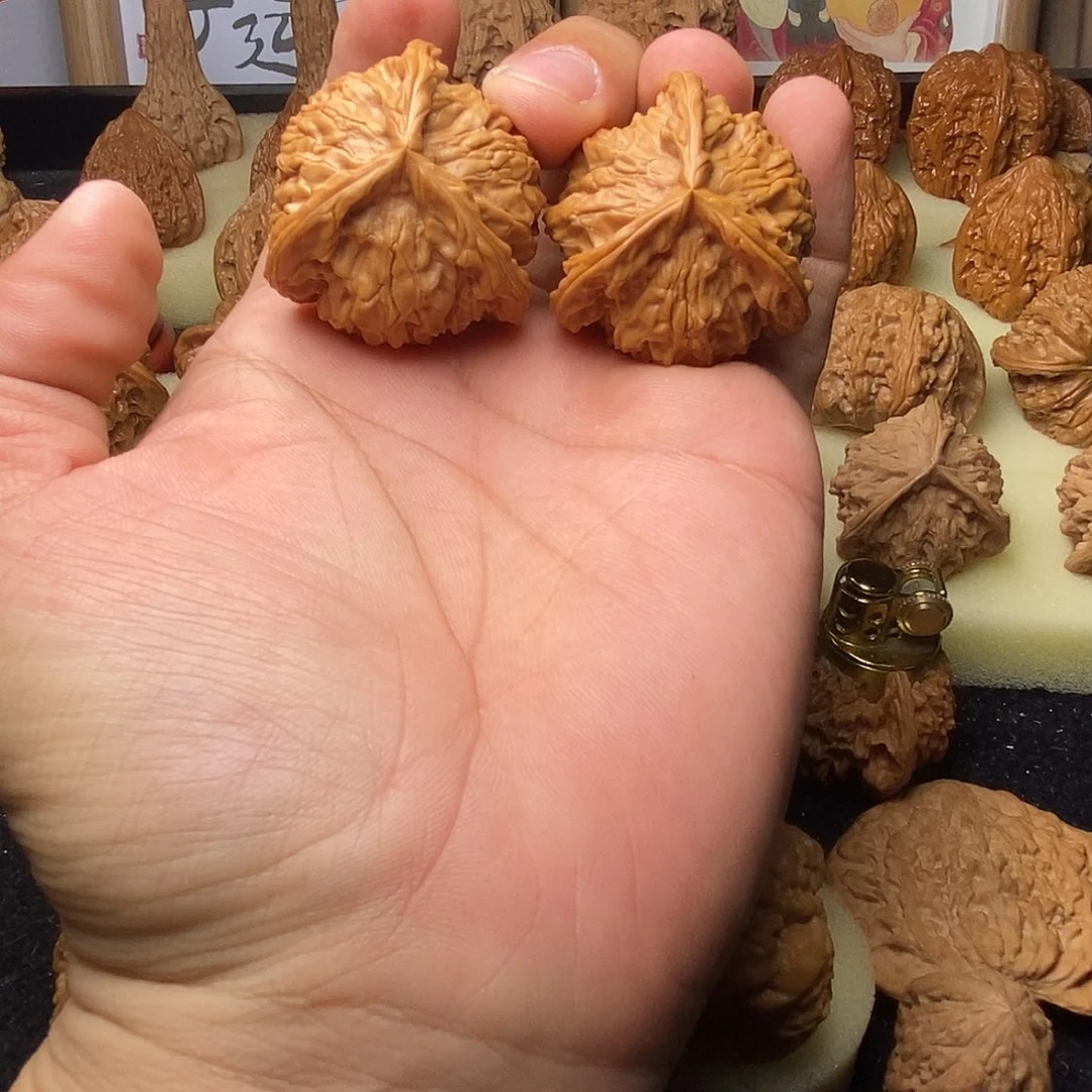 文玩核桃把件空*梦盘山