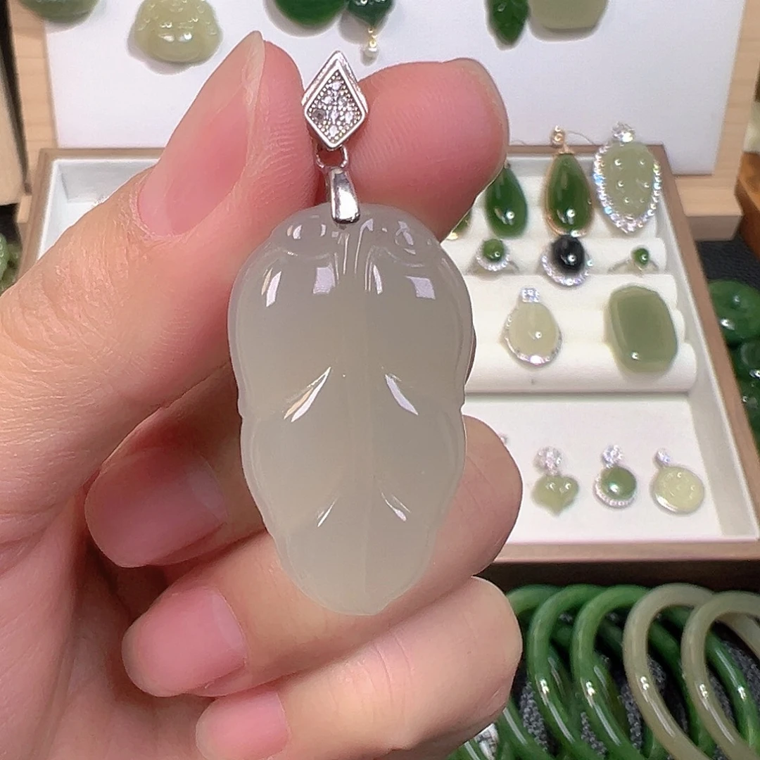 和田玉银S925镶嵌颈饰