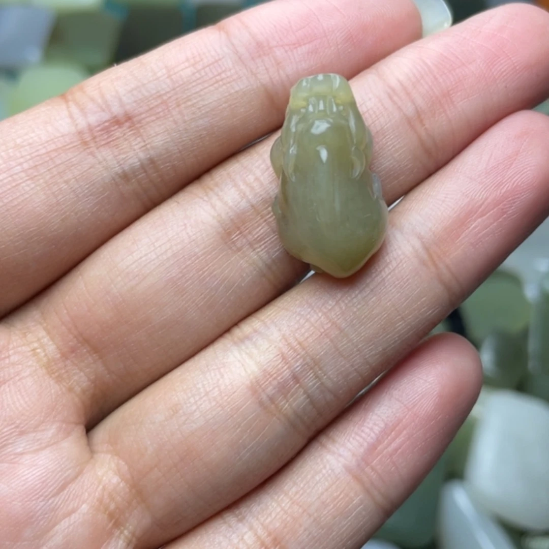 【闪购商品】颈饰未镶嵌和田玉