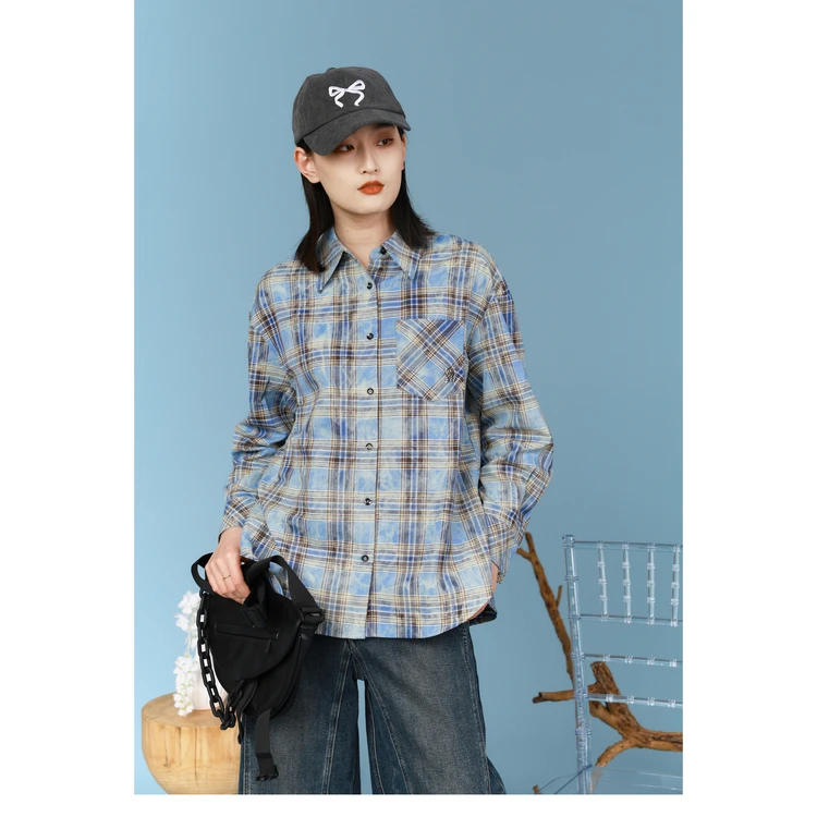 西町村屋晕染复古格纹衬衣女春季新款休闲百搭长袖衬衫XAAA10105