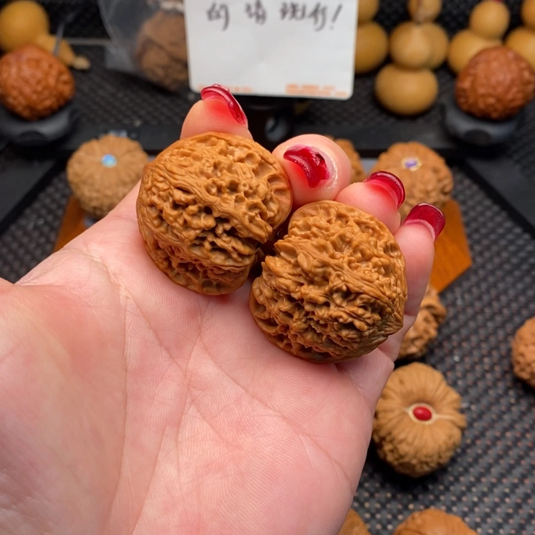 文玩核桃把件满天星37尺镶嵌青金石