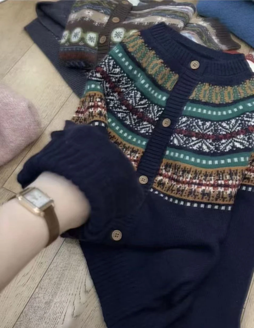 七言家圣诞快乐！#节日氛围藏青费尔岛提花软糯毛衣开衫038@