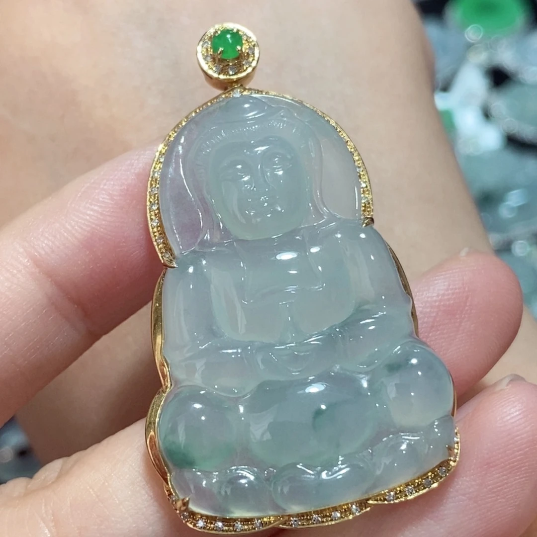 翡翠18K金镶嵌颈饰吊坠