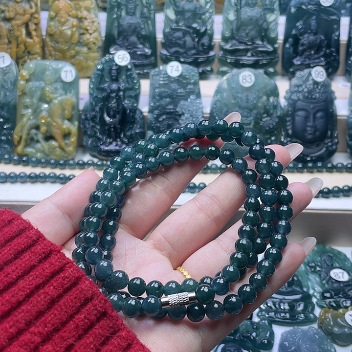 翡翠未镶嵌颈饰翡翠未镶嵌