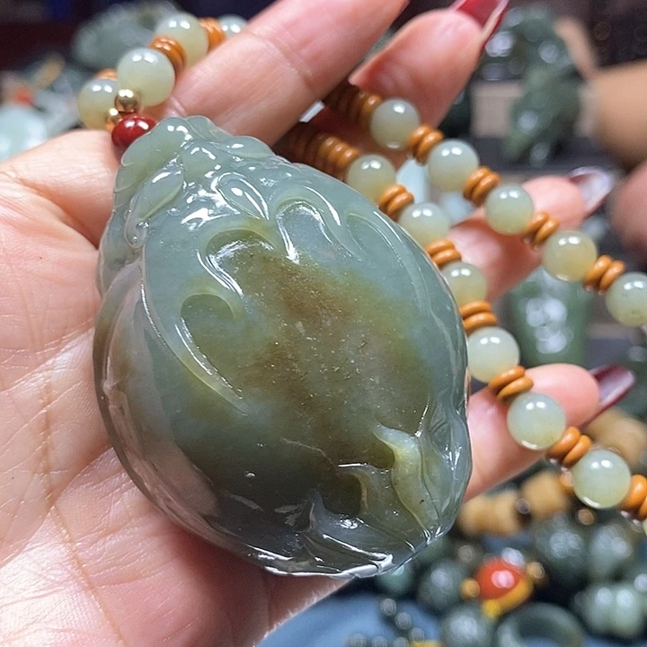 和田玉挂件未镶嵌